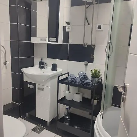 Apartment Triangle