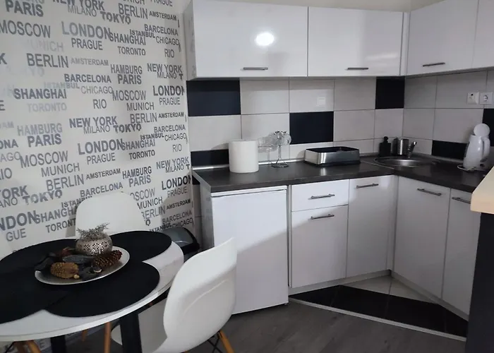 Triangle 公寓 Divčibare